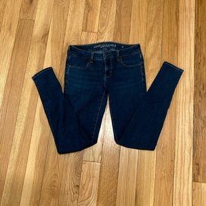 AMERICAN EAGLE dark wash jeggings 4 long LIKE NEW!